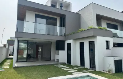 Casa no loteamento porto da costa na lagoa da conceição