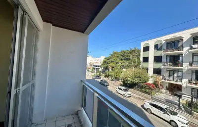 Apartamento à venda em coqueiros – 3 dormitórios, suíte, sacada, 1 vaga de garagem e ótima localização