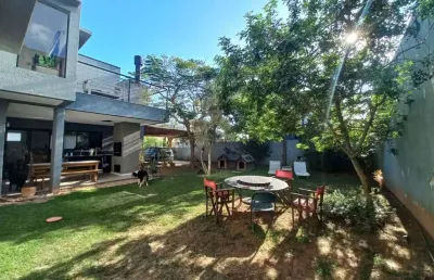 Casa com 4 quartos para alugar no Rio Tavares, Florianópolis 