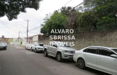 Terreno no centro de itu sp com 276,74 m²  ótima localização. (tem 60m2 de área construída)