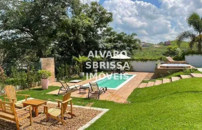 Casa com piscina e 4 suítes, sendo uma máster com closet no condomínio campos de santo antonio em itu sp