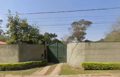 Chácara à venda com 10.000 m2  casa sede, casa de caseiro e piscina em itu sp
