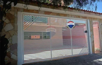 Casa com 3 quartos para alugar na Rua dos Antúrios, 48, Polvilho, Cajamar