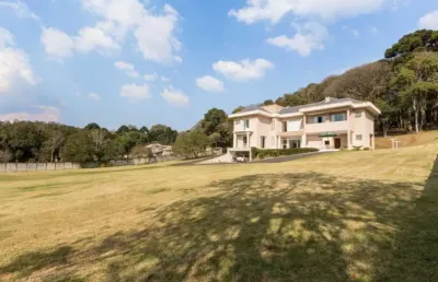 Casa alto padrão com 3 suítes próxima a up - jotta a imóveis