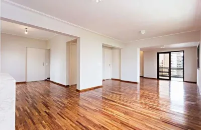 Apartamento para venda possui 210 metros quadrados com 3 quartos em são paulo.