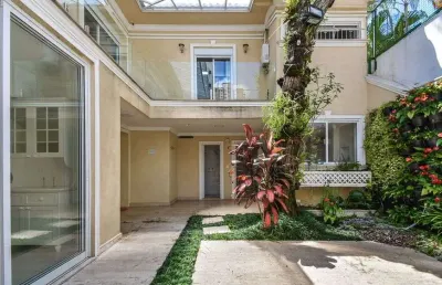Casa de vila alto padrão à venda em perdizes / são paulo