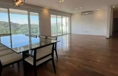 Duplex para aluguel e venda possui 284 metros quadrados com 4 quartos