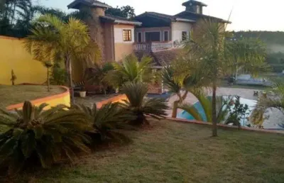 Casa com 7 quartos à venda no Centro, Jarinu 