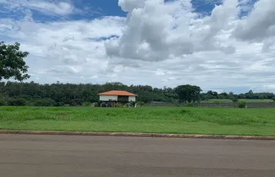 Terreno à venda no condomínio haras patente em jaguaríuna - sp.