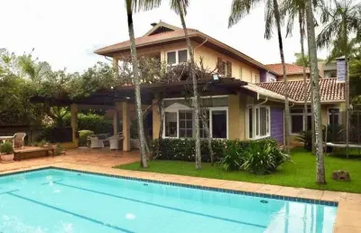 Casa de condomínio para venda com 623 metros quadrados com 6 quartos