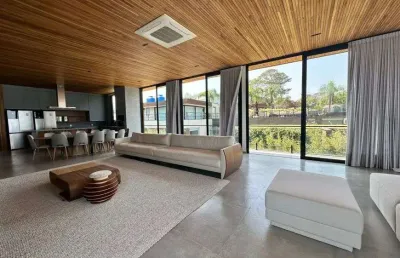 Casa sobrado à venda no condomínio costa d'ouro na praia da baleia em são sebastião - sp