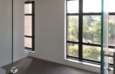 Conjunto de sala para locação no edifício trade tower, cambuí em campinas - sp
