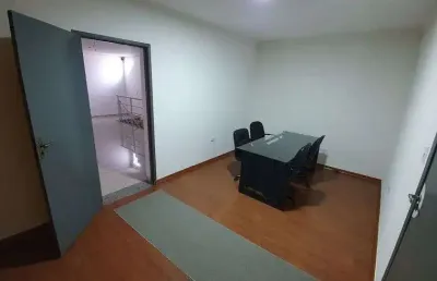 Sobrado para aluguel e venda com 179 metros quadrados com 5 quartos