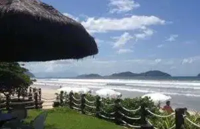 Casa de condomínio sobrado para venda tem 10 metros quadrados com 4 quartos