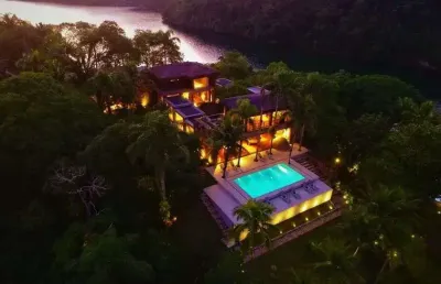 Ilha paradisíaca à venda em angra dos reis no rio de janeiro.