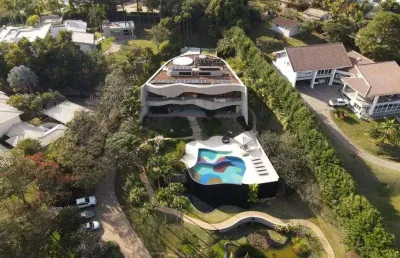 Casa de altíssimo padrão para venda no condomínio village sans souci em valinhos - sp.