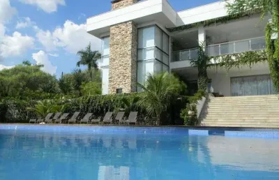 Casa de altíssimo padrão para venda e locação em vinhedo - sp.