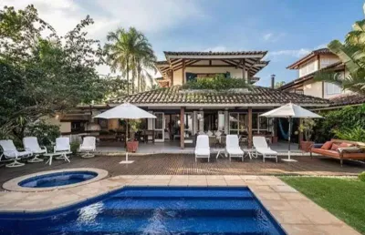 Casa de condomínio para venda com 728 metros quadrados com 6 quartos em jaraguá - são sebastião.
