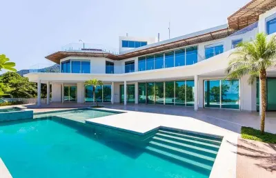 Casa alto luxo á venda em península de santa rita em ubatuba - são paulo.
