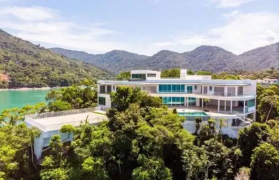 Casa para venda e locação na península de santa rita em ubatuba - sp.