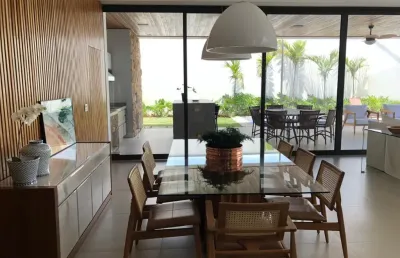 Casa sobrado à venda no condomínio alphaville nova esplanada iii em vorotantim - sp