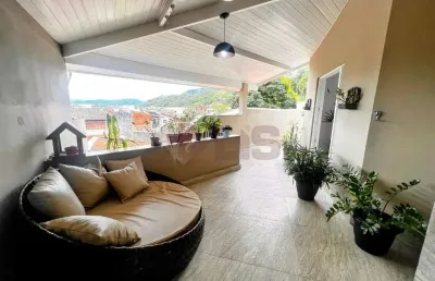 Oportunidade única: casa à venda perto do centro de caraguatatuba!