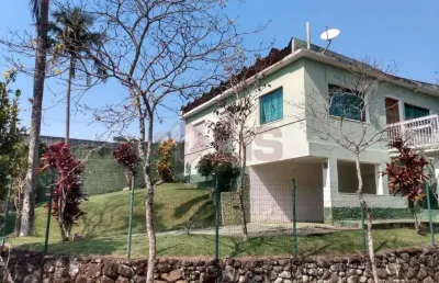 Casa à venda com vista panorâmica do mar e da serra!