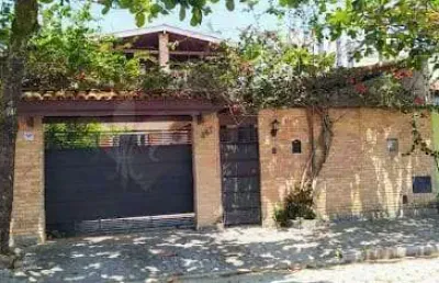 Casa à venda 5 quartos, 1 suite, 5 vagas, martim de sá, caraguatatuba - sp