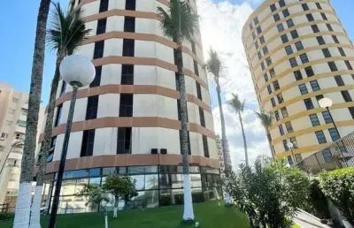 Apartamento a venda frente mar reformado e mobiliado.