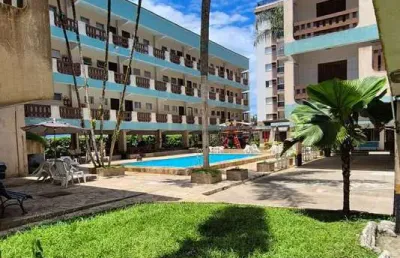 Apartamento com prédio frente mar, condomínio completo na praia do massaguaçu!