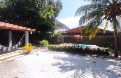 Casa ampla com 5 quartos, piscina, no bairro coroa do meio.