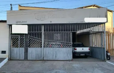 Oportunidade imperdível no novo paraíso: casa com ponto comercial e amplo espaço!