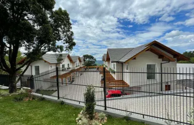 Casa 02 dorm. à venda no bairro várzea grande com 79 m² de área privativa - 1 vaga de garagem