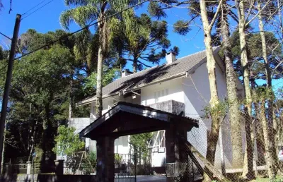 Casa 04 dorm. à venda no bairro planalto - 1 vaga de garagem