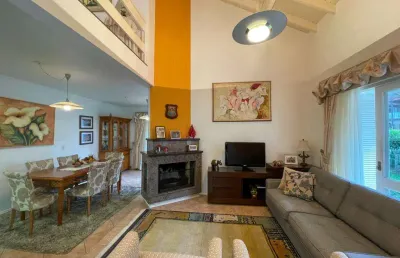 Casa 03 dorm. à venda no bairro planalto com 130 m² de área privativa - 1 vaga de garagem