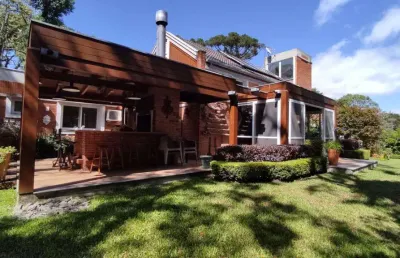 Casa 04 dorm. à venda no bairro golf club com 450 m² de área privativa