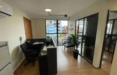 Sala à venda no bairro centro com 68 m² de área privativa - 1 vaga de garagem