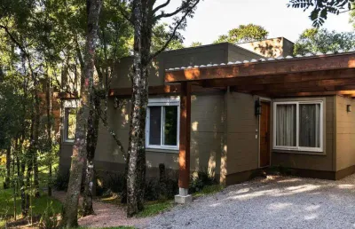 Casa 06 dorm. à venda no bairro vila nova de gaia com 350 m² de área privativa - 2 vagas de garagem
