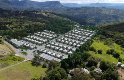 Casa 02 dorm. à venda no bairro várzea grande com 63 m² de área privativa - 1 vaga de garagem