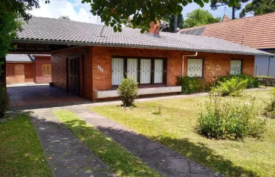 Casa 03 dorm. à venda no bairro planalto com 124 m² de área privativa