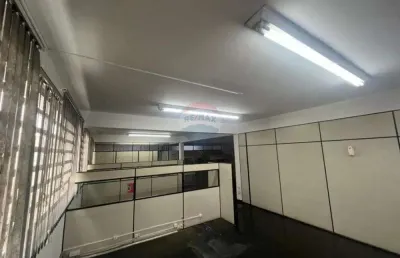 Barracão / Galpão / Depósito à venda na Rua Piratininga, 672, Brás, São Paulo