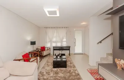Lindo sobrado dentro de condomínio no santa cândida 3 quartos