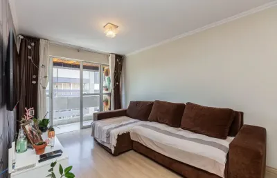 Lindo apartamento no bacacheri 3 quartos sendo 1 suíte