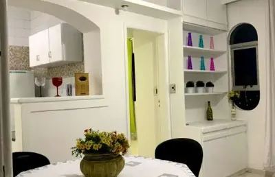 Apartamento de 1 quarto na pituba, salvador-ba: 48m², varanda, porcelanato, portaria 24h, elevador, nascente total, 1 vaga. invista já!