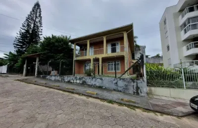Casa com 5 quartos à venda na rua professor bayer filho, 630, coqueiros, florianópolis por r$ 1.500.000