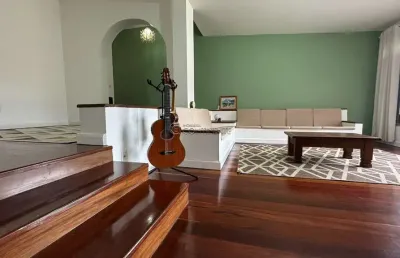 Casa com 5 quartos à venda na rua fritz muller, 258, coqueiros, florianópolis por r$ 1.785.000