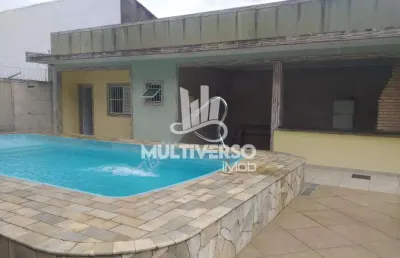 Sobrado à venda, 4 quartos no bairro canto do forte em praia grande