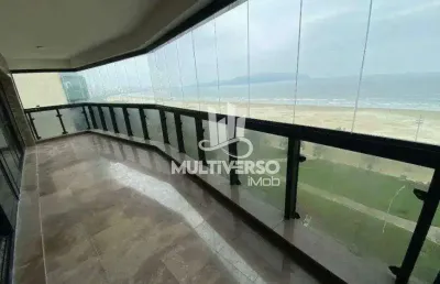 Apartamento em prédio exclusivo e icóne da orla de santos!!!