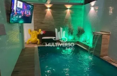 Casa sobreposta térrea na ponta da praia com porteira fechada