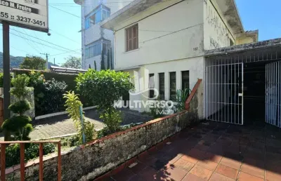 Sobrado à venda, 5 quartos no bairro marapé em santos